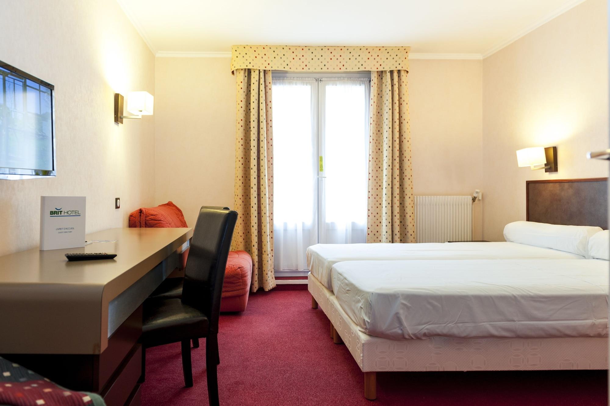 Brit - Le France Hotel
