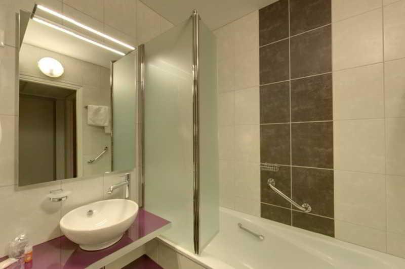 Brit - Le France Hotel 3*